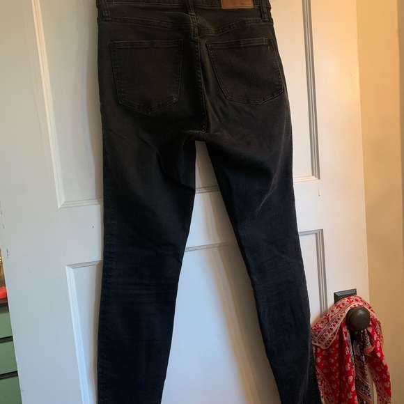 Madewell Black 9” High Rise Skinny - Picture 2 of 8